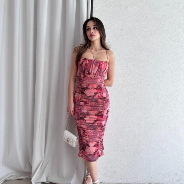 Floral kiss in pink