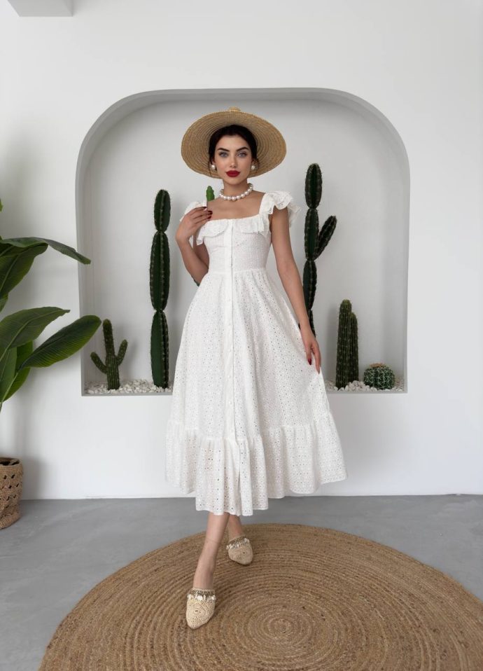 Robe blanche broderie anglaise