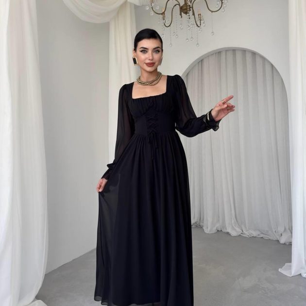 Robe Berry Black