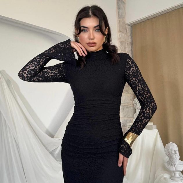 Stairry dentelle black dress