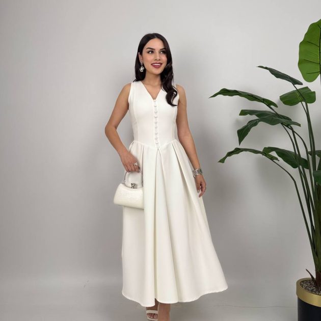 Swan dress in snow white