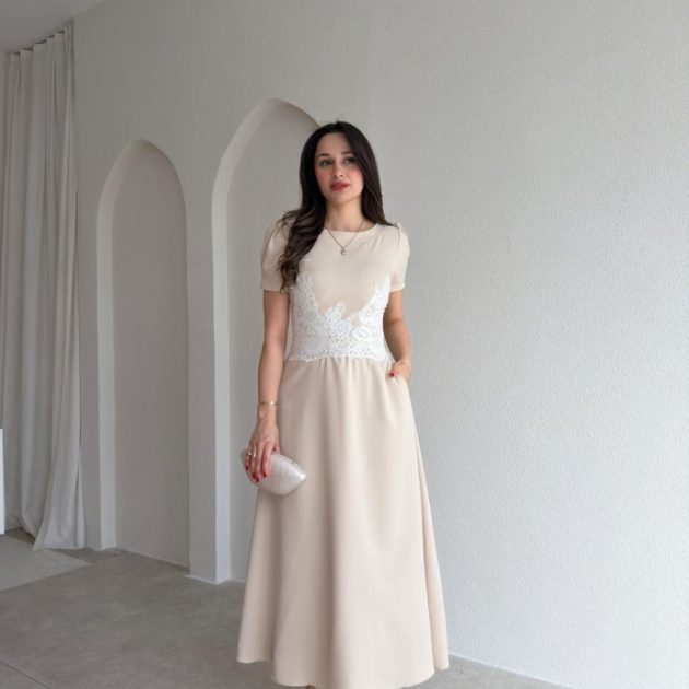 Robe Neila beige detail dentelle
