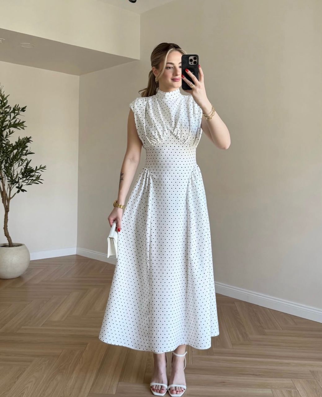 Flawless Polka dress in white