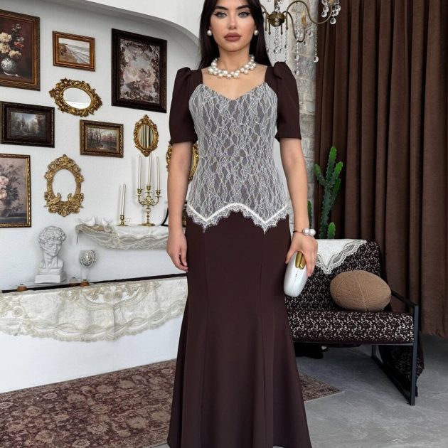 Robe Fenn marron detail dentelle